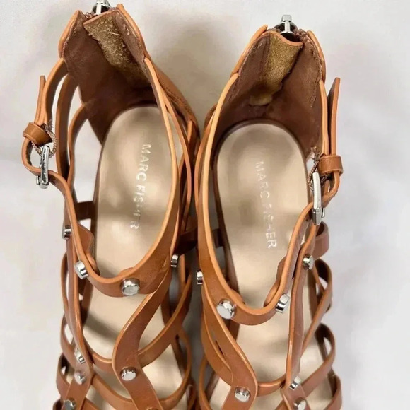 Marc Fisher Farlow Size 9.5 Wedge Platform Sandals Heels Rivets - Picture 3 of 7